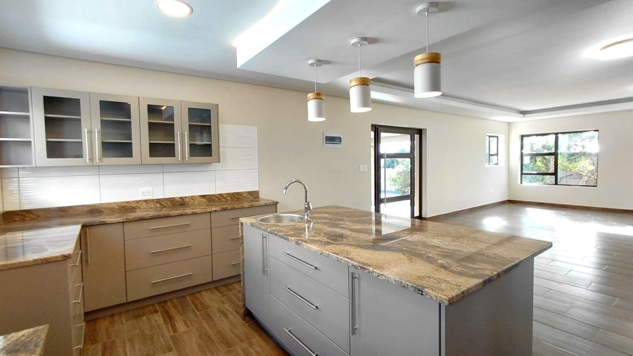 4 Bedroom Property for Sale in Stilbaai Wes Western Cape